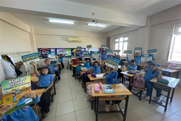 &Ccedil;evre M&uuml;hendisi Elif T&uuml;rkyılmaz tarafından ger&ccedil;ekleştirilen eğitimde &ouml;ğrencilere; &ccedil;evre bilinci,