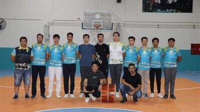 Eğitimler, yıldızlar, gen&ccedil;ler ve yetişkinler olmak &uuml;zere farklı yaş gruplarına