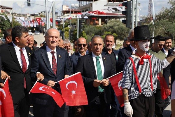 Altın&ouml;z&uuml; Kaymakamlığı ve Altın&ouml;z&uuml; Belediyesi iş birliğiyle ger&ccedil;ekleştirilen 9. Altın&ouml;z&uuml;