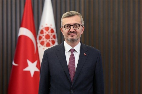 Cumhurbaşkanlığı İletişim Başkanı Burhanettin Duran, Bulgaristan&rsquo;ı mağlup eden A Milli