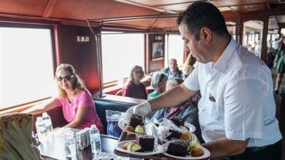 Buca Sosyal Yaşam Kamp&uuml;s&uuml;&rsquo;ndeki Z&uuml;beyde Hanım Huzurevi Yaşlı Bakım ve