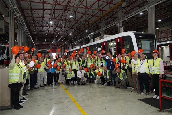 İzmir&rsquo;in ilk metrosu &Uuml;&ccedil;yol-Bornova hattının 1995 yılında yapımını &uuml;stlenen d&ouml;nemin