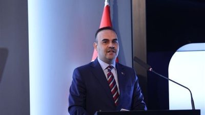 Sanayi ve Teknoloji Bakanı Mehmet Fatih Kacır,&nbsp;T&Uuml;BİTAK SAGE&rsquo;de geliştirilen SOM-J