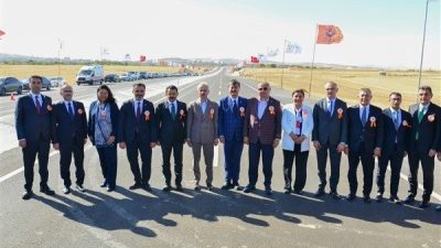T&ouml;rende konuşan Ulaştırma ve Altyapı Bakanı Abdulkadir Uraloğlu, şunları aktardı: