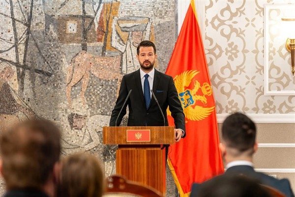 Milatovi&ccedil;, a&ccedil;ıklamasında, &ldquo;O destansı savaşın bir katılımcısının torunu olarak atalarımızın