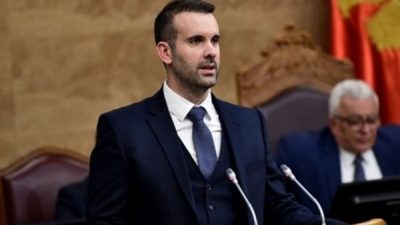 Başbakan Spajic, Wizz Air CEO&rsquo;su J&oacute;zsef V&aacute;radi ile iş birliği