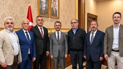 Kocaeli Orta Anadolu İl Dernekleri Platformu&rsquo;nun temsilcileri, Vali İlhami Aktaş&rsquo;a