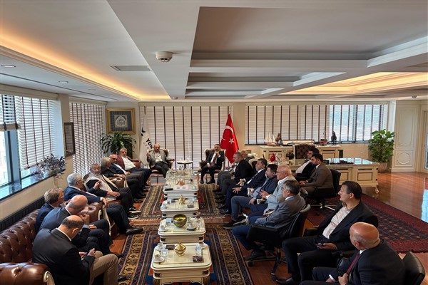 Programa, eski Bakan ve Cumhurbaşkanlığı G&uuml;venlik ve Dış Politikalar Kurulu
