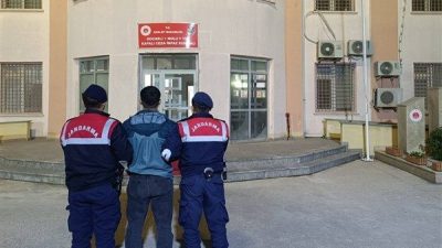 Kocaeli İl Jandarma Komutanlığı ekiplerince, aranan şahısların yakalanmasına y&ouml;nelik y&uuml;r&uuml;t&uuml;len