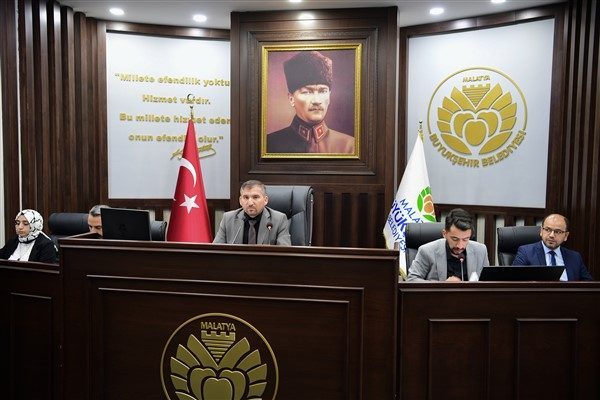 Malatya B&uuml;y&uuml;kşehir Belediye Meclisi Ekim ayı toplantısı yoklamanın alınmasının ardından