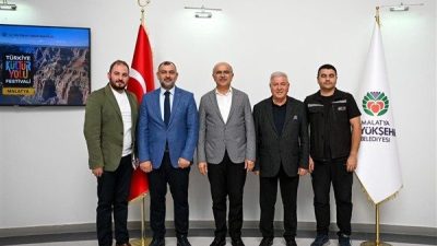 Malatya B&uuml;y&uuml;kşehir Belediye Başkanı Sami Er, amat&ouml;r spor kul&uuml;plerinin ihtiya&ccedil;