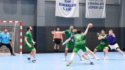 İzlanda temsilcisi FH Hafnarfjordur ile Nil&uuml;fer Belediyesi &Uuml;&ccedil;evler Spor Tesisi&rsquo;nde