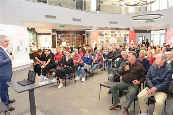 Nil&uuml;fer Belediyesi Dr. Ceyhun İrgil Sağlık M&uuml;zesi&rsquo;nde ger&ccedil;ekleştirilen s&ouml;yleşiye, TEV