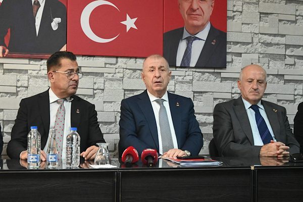 Zafer Partisi Genel Başkanı Prof. Dr. &Uuml;mit &Ouml;zdağ, Zafer Partisi