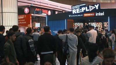 RE:PLAY turnuvası oyun d&uuml;nyasının enerjisini T&uuml;rkiye&rsquo;nin d&ouml;rt bir yanına taşımaya