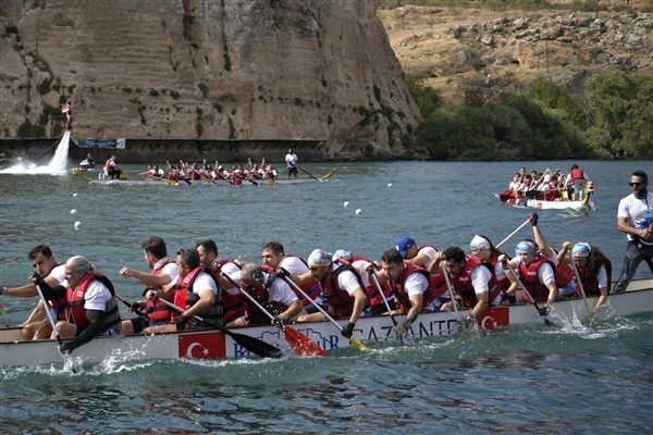 Yapılan yarışmalar sonunda dereceye giren takımlar ve sporcular a&ccedil;ıklandı. U18