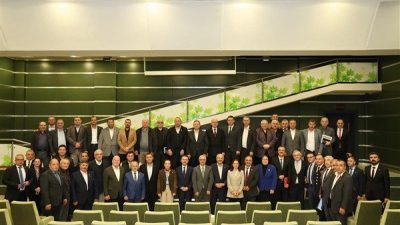 Kocaeli Valisi Aktaş, Gebze&rsquo;de mahalle muhtarlarıyla bir toplantı ger&ccedil;ekleştirerek mahallelerin