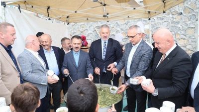 Kocaeli Giresun Dernekler Federasyonu Başkanı Mehmet Elmas ve y&ouml;netimi tarafından
