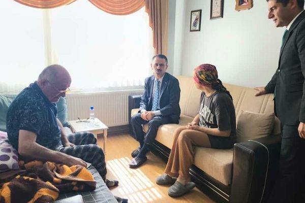 Kocaeli Valisi İlhami Aktaş, 1 Ekim D&uuml;nya Yaşlılar G&uuml;n&uuml; kapsamında