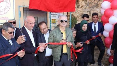 Divle K&ouml;y&uuml; Muhtarı Tacettin Durna&rsquo;nın Divle Obruk Peynirinin &uuml;retim s&uuml;reci,