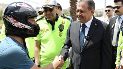 Şanlıurfa il merkezinde trafik d&uuml;zeni ve g&uuml;venliğini sağlamak amacıyla denetimler
