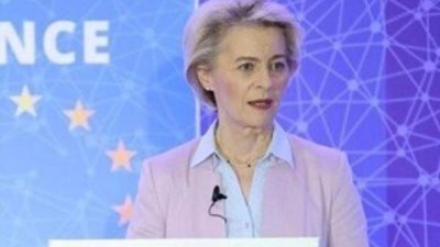 Avrupa Komisyonu Başkanı Ursula Von der Leyen, k&uuml;resel rekabetin yoğunlaştığı