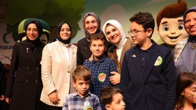 Sağlıklı ve bağımsız nesiller yetiştirmek i&ccedil;in &ouml;nleyici faaliyetler y&uuml;r&uuml;ten Yeşilay,