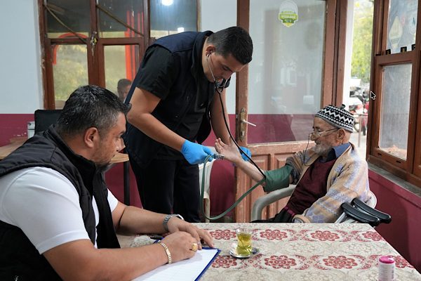 Alanya'da kırsal mahallelerde yaşayan vatandaşların sağlık hizmetlerine erişimini kolaylaştırmak i&ccedil;in