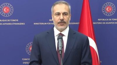 Dışişleri Bakanlığından yapılan a&ccedil;ıklamaya g&ouml;re Bakan Fidan,&nbsp;Hamas Siyasi B&uuml;ro &uuml;yeleriyle