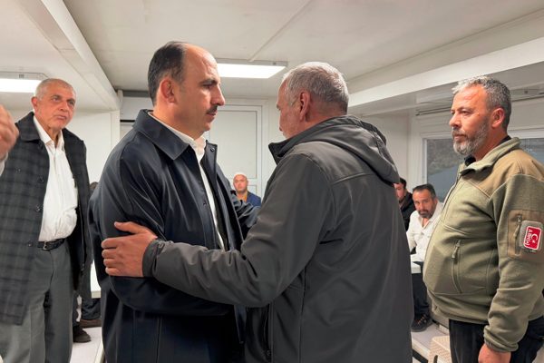 Konya B&uuml;y&uuml;kşehir Belediye Başkanı Uğur İbrahim Altay, askeri kargo u&ccedil;ağının