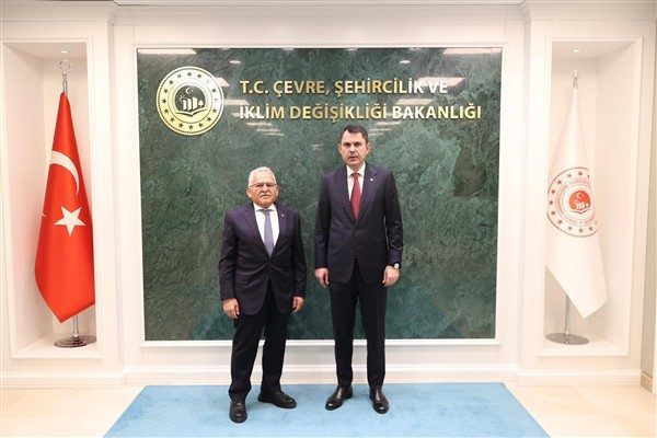 Bir dizi programa katılmak &uuml;zere Ankara&rsquo;da bulunan Kayseri B&uuml;y&uuml;kşehir Belediye