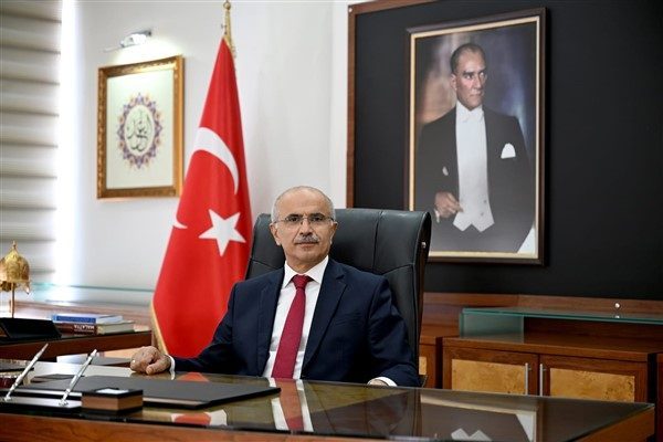 Mesajında şehitlere Allah&rsquo;tan rahmet dileyen Başkan Er, şu ifadeleri kullandı: