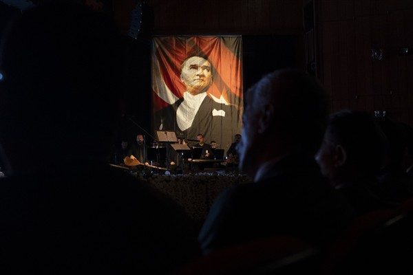 T&uuml;rkiye Belediyeler Birliği Başkan Vekili ve Mersin B&uuml;y&uuml;kşehir Belediye Başkanı