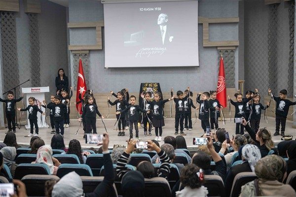 Bornova Belediyesi&rsquo;nin &Ccedil;ocuk Oyun ve Aktivite Merkezleri&rsquo;nden yararlanan 3-6 yaş