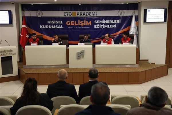 Eskişehir Ticaret Odası Meclis Salonu&rsquo;nda ger&ccedil;ekleştirilen etkinliğe &ccedil;ok sayıda mimar