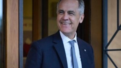 Carney, ''Bug&uuml;n Ukrayna Başkanı Zelenski ile Ukrayna&rsquo;da adil ve kalıcı