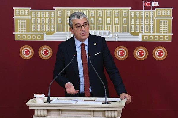Cumhuriyet Halk Partisi (CHP) Grup Başkanvekili G&ouml;khan G&uuml;naydın, yaptığı konuşmanın