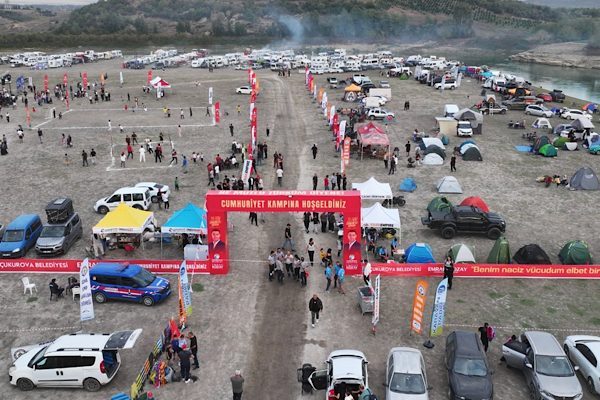 &Ccedil;ukurova'da &nbsp;Cumhuriyetin 102. yılı kutlamaları &nbsp;&ldquo;Cumhuriyet Kampı&rdquo; etkinliğiyle &nbsp;yapıldı. &nbsp;&Uuml;&ccedil;