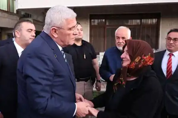 İYİ Parti Genel Başkanı Dervişoğlu, ge&ccedil;tiğimiz g&uuml;nlerde hayatını kaybeden eski