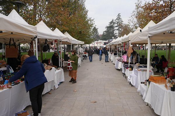 D&uuml;zce Belediyesi ile Kent Konseyi&rsquo;nin iş birliğiyle d&uuml;zenlenen &ldquo;D&uuml;zce &Uuml;retim