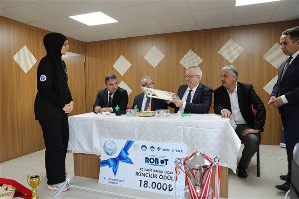 17. Uluslararası MEB Robot Yarışması&rsquo;nda RC Sabit Kanat U&ccedil;ak kategorisinde