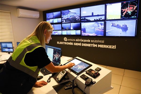 Antalya B&uuml;y&uuml;kşehir Belediyesi&rsquo;nin sorumluluk alanında olan Beşg&ouml;z Deresi ile G&ouml;yn&uuml;k