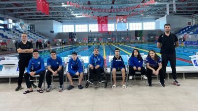 Eskişehir B&uuml;y&uuml;kşehir Spor Kul&uuml;b&uuml;n&uuml;n sporcuları Ahmet &Ccedil;ınar Bakkal, Eymen Sarıtaş,