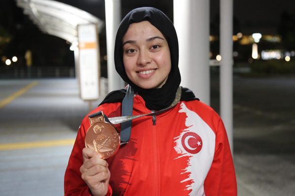 Konya B&uuml;y&uuml;kşehir Belediyespor&rsquo;un judocusu Esma G&ouml;k&uuml;l&uuml;, Tokyo&rsquo;daki 2025 İşitme Engelliler