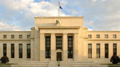Federal A&ccedil;ık Piyasa Komitesi (FOMC) toplantıda faiz indirimi onaylasa da,