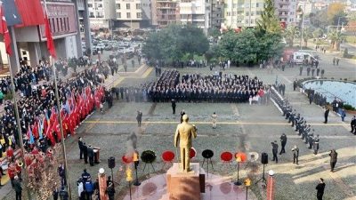 Anma t&ouml;reni Valilik &ouml;n&uuml;nde yapıldı.&nbsp;Giresun Belediye Başkanı Fuat K&ouml;se&rsquo;nin da