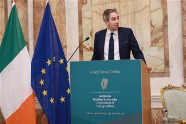 İrlanda Başbakan Yardımcısı ve Dışişleri Bakanı Simon Harris, Sean Donnelly&rsquo;nin