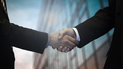 Hindistan, Washington ile olan ticaret fazlasını azaltmak amacıyla ABD'den enerji