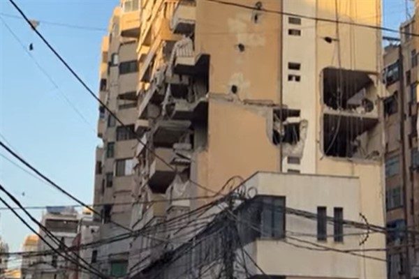 İsrail, Pazar g&uuml;n&uuml; Beyrut'un g&uuml;ney banliy&ouml;lerinde d&uuml;zenlediği hava saldırısında Hizbullah'ın