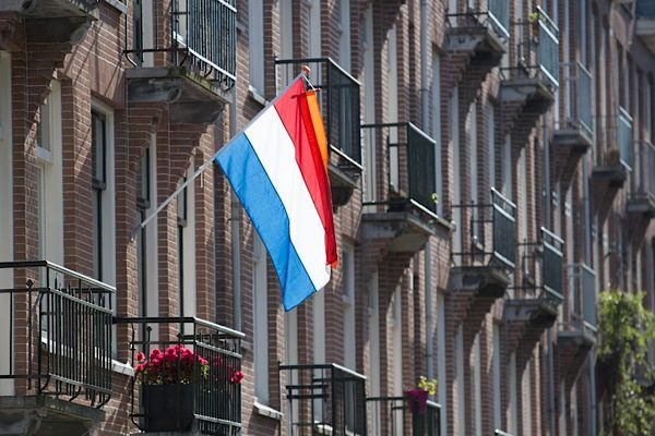 Hollanda Dışişleri Bakanlığı tarafından, &ldquo;&Ccedil;atışma b&ouml;lgelerinde gazetecilik i&ccedil;in &ouml;l&uuml;mc&uuml;l bir